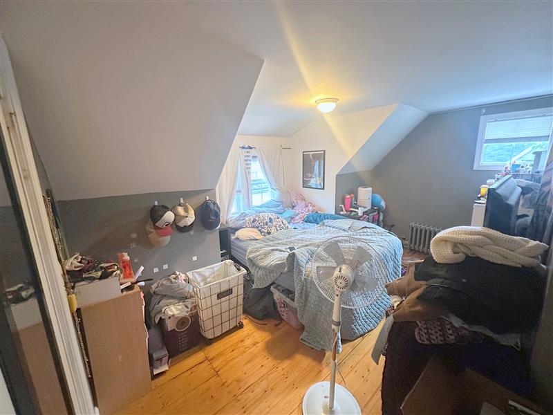 4 bed, 2 bath apartment for rent at 10 Rogers Ave Unit 3, Powder House Square — photo 16 of 21