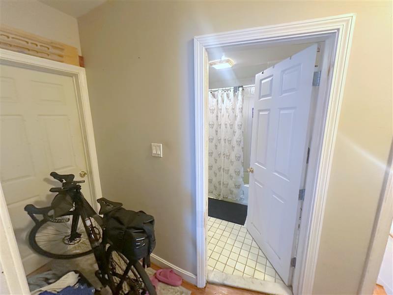 4 bed, 2 bath apartment for rent at 10 Rogers Ave Unit 3, Powder House Square — photo 10 of 21