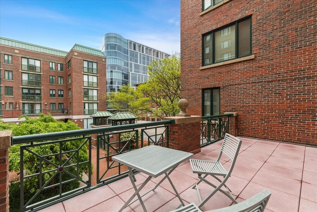 1 bed, 1 bath apartment for rent at 10 Rogers St Unit 214, East Cambridge