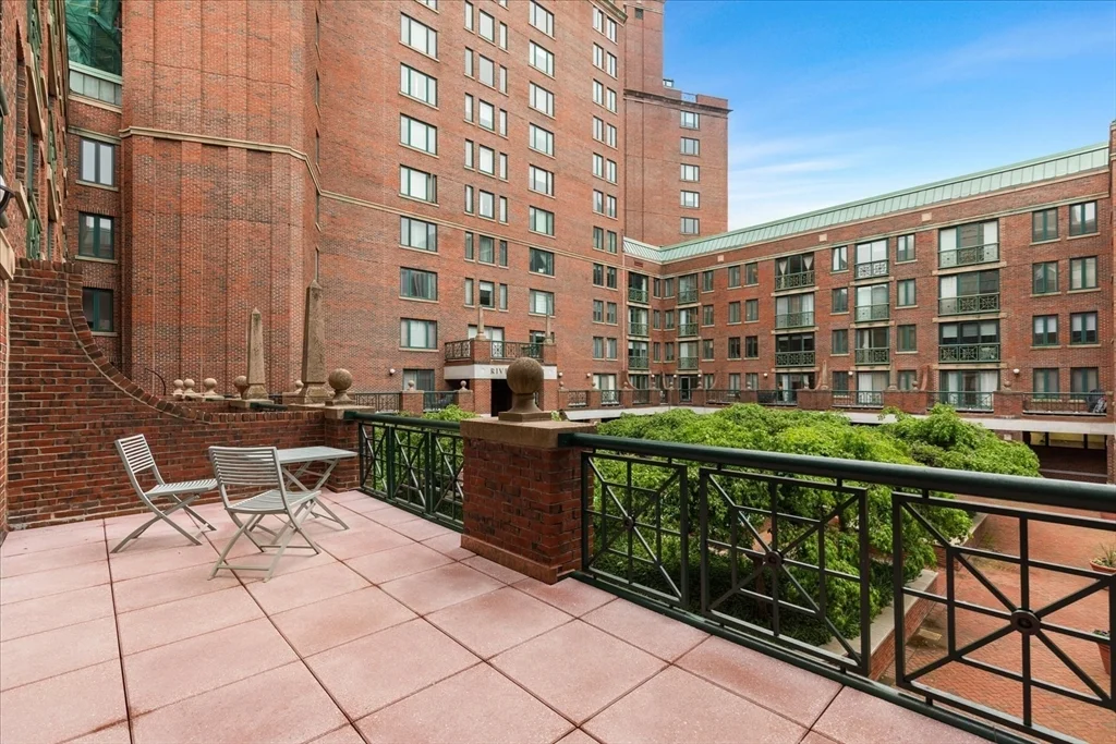 1 bed, 1 bath apartment for rent at 10 Rogers St Unit 214, East Cambridge — photo 7 of 16