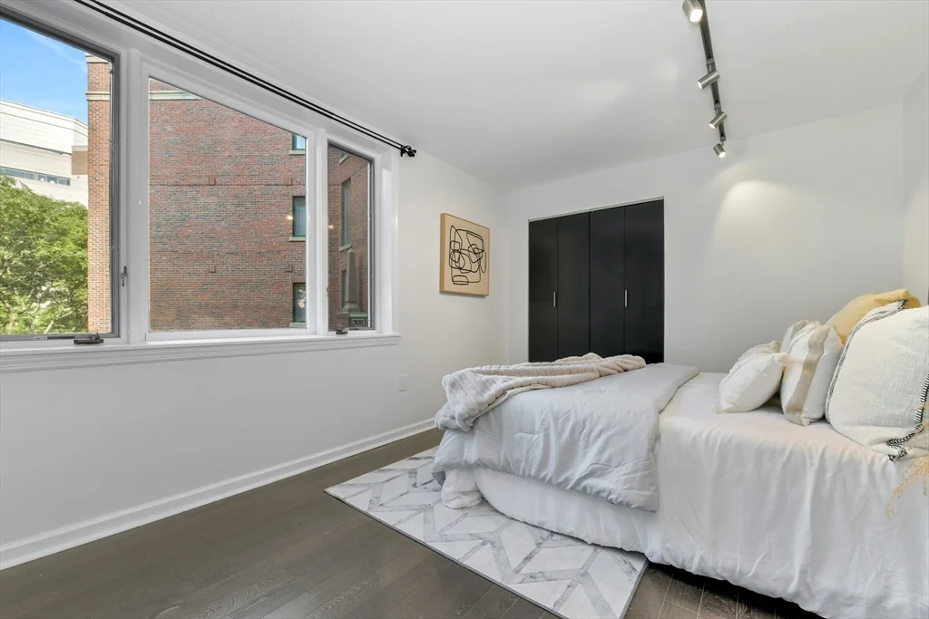 2 bed, 2 bath apartment for rent at 10 Rogers St Unit 308, Kendall Square — photo 14 of 16