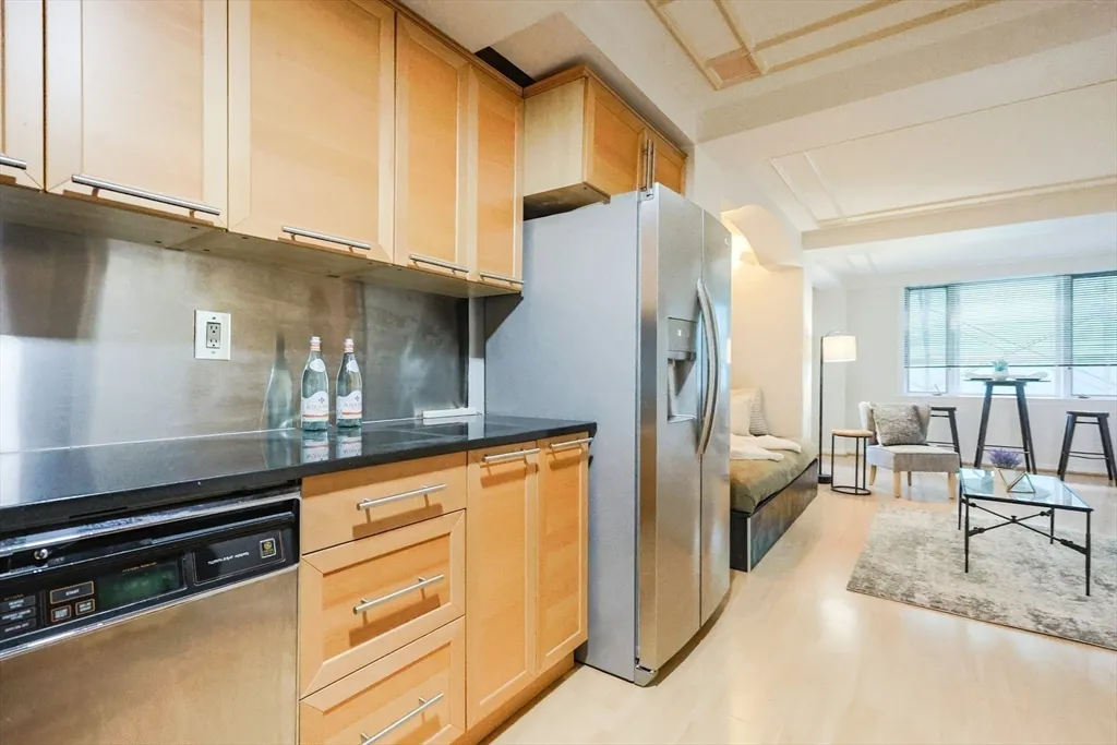 1 bed, 1 bath apartment for rent at 10 Rogers St Unit 703, East Cambridge — photo 5 of 21