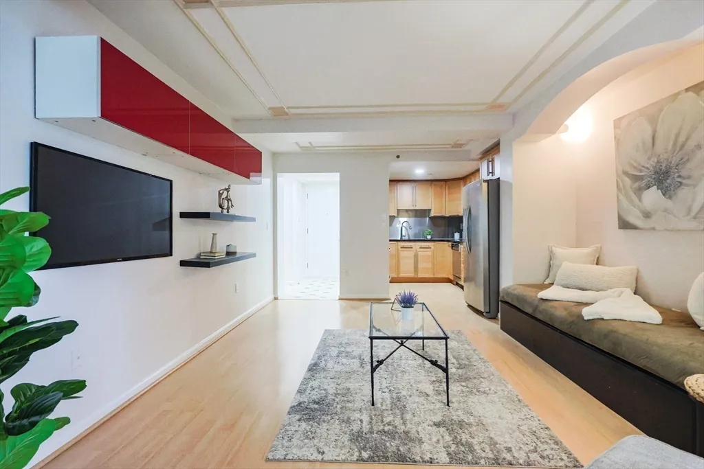 1 bed, 1 bath apartment for rent at 10 Rogers St Unit 703, East Cambridge — photo 4 of 21