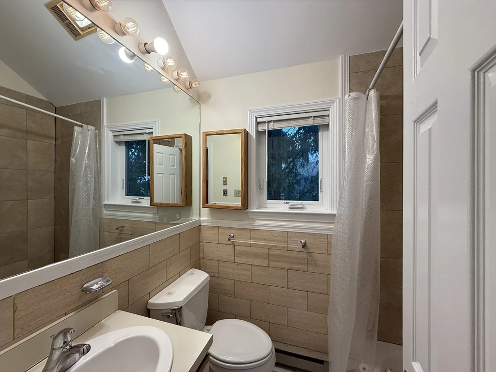 3 bed, 2 bath apartment for rent at 10 Rollins Ct Unit 10, Central Square — photo 7 of 9