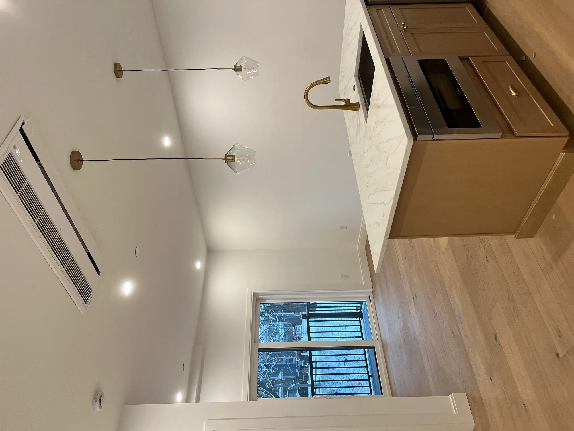 2 bed, 2 bath apartment for rent at 10 Roxbury St Unit 2, Roxbury — photo 4 of 10