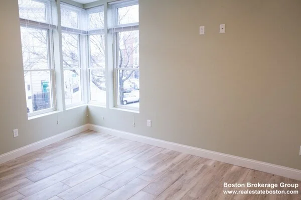 1 bed, 1 bath apartment for rent at 10 Roxbury Unit 1, Roxbury — photo 2 of 8