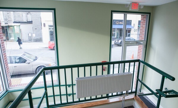 Studio bed, 1 bath apartment for rent at 10 Roxbury Unit 11, Roxbury — photo 3 of 4
