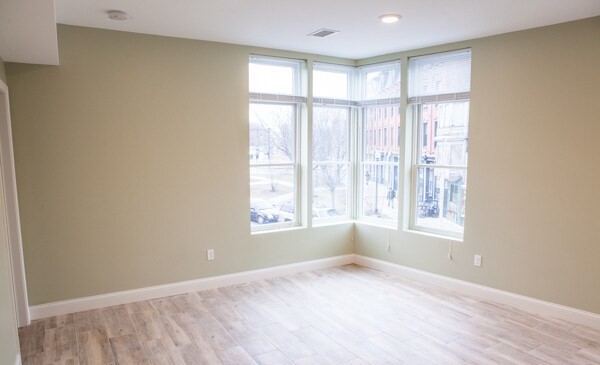 Studio bed, 1 bath apartment for rent at 10 Roxbury Unit 11, Roxbury — photo 4 of 4