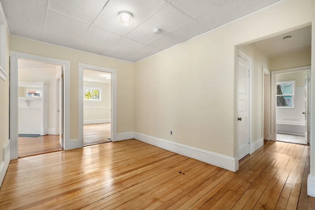 4 bed, 2 bath apartment for rent at 10 Royal St Unit 1, Allston — photo 7 of 14
