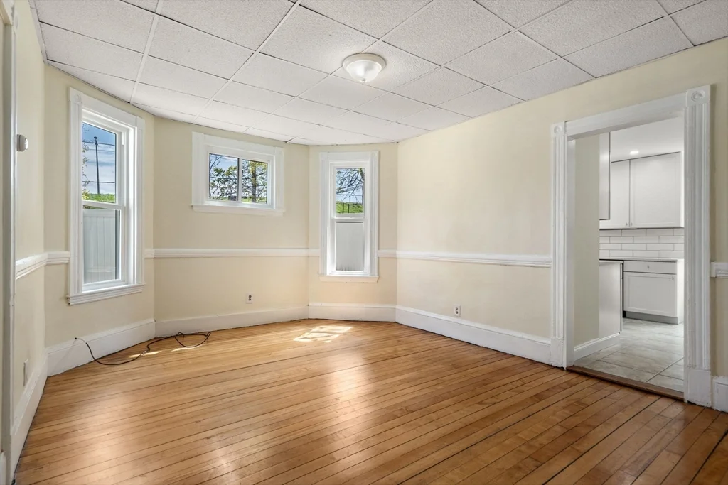 4 bed, 2 bath apartment for rent at 10 Royal St Unit 1, Allston — photo 5 of 14