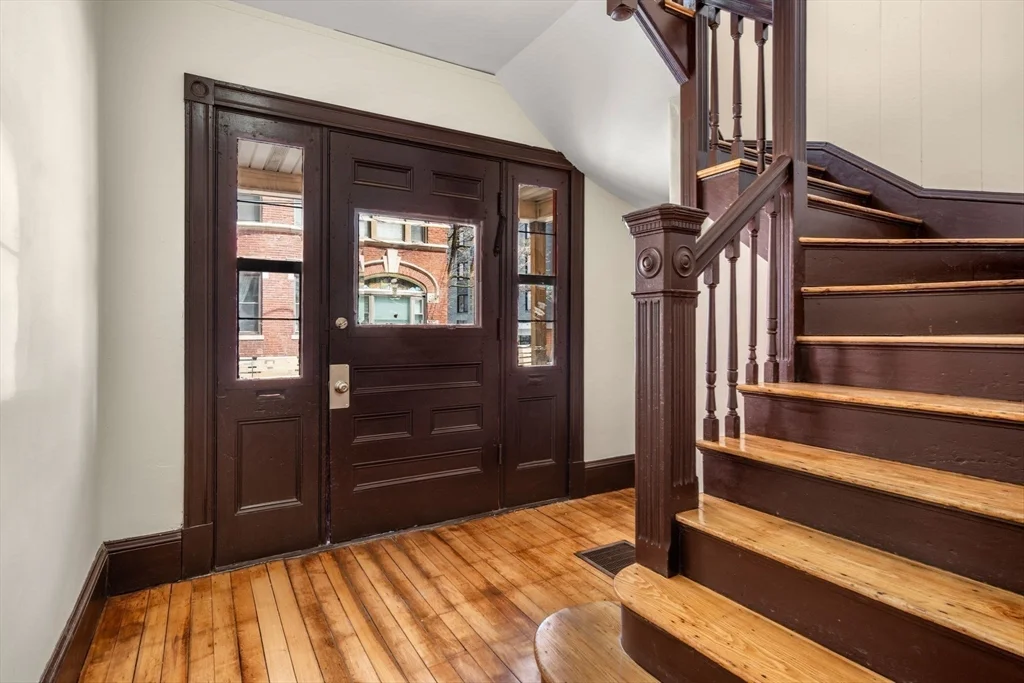 4 bed, 2 bath apartment for rent at 10 Royal St Unit 1, Allston — photo 12 of 14