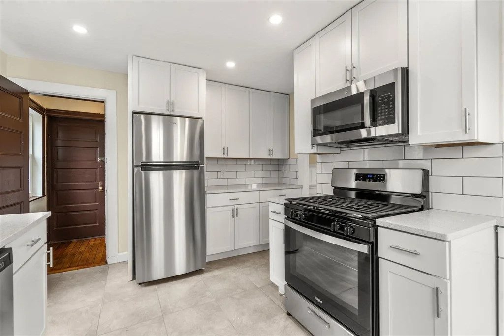 4 bed, 2 bath apartment for rent at 10 Royal St Unit 1, Allston — photo 2 of 14