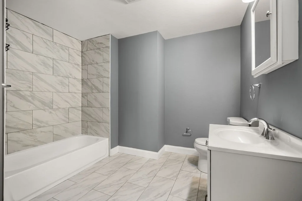 4 bed, 2 bath apartment for rent at 10 Royal St Unit 1, Allston — photo 10 of 14