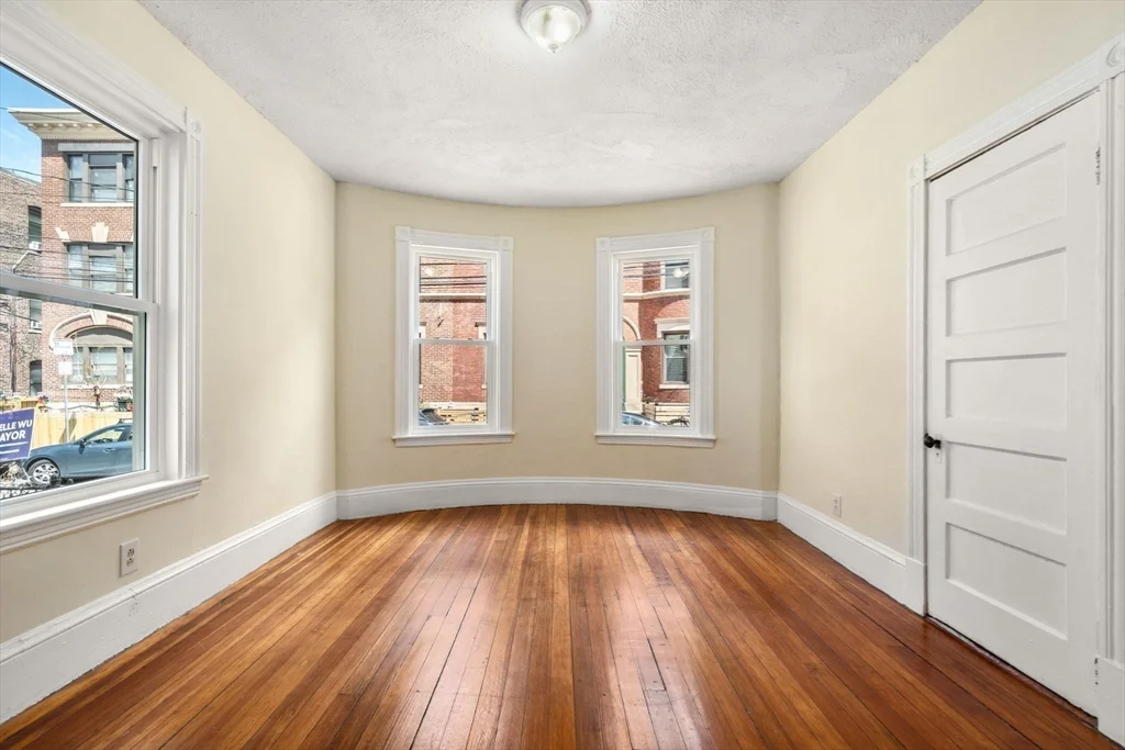 6 bed, 2 bath apartment for rent at 10 Royal Unit 2, Allston — photo 9 of 16
