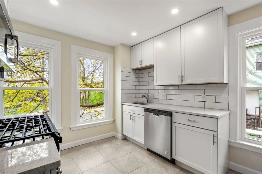 6 bed, 2 bath apartment for rent at 10 Royal Unit 2, Allston — photo 2 of 16