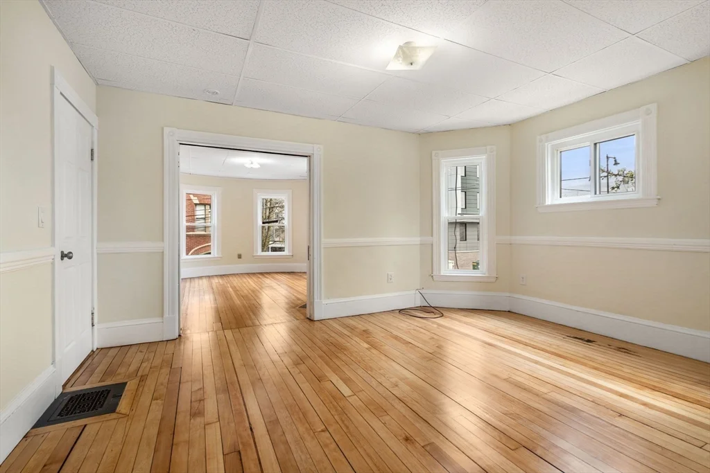 6 bed, 2 bath apartment for rent at 10 Royal Unit 2, Allston — photo 6 of 16