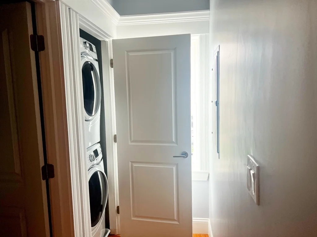3 bed, 2 bath apartment for rent at 10 S Mason St Unit 6, Glenwood — photo 14 of 16