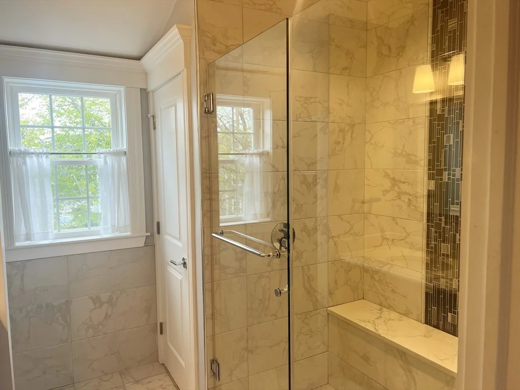 3 bed, 2 bath apartment for rent at 10 S Mason St Unit 6, Glenwood — photo 8 of 16