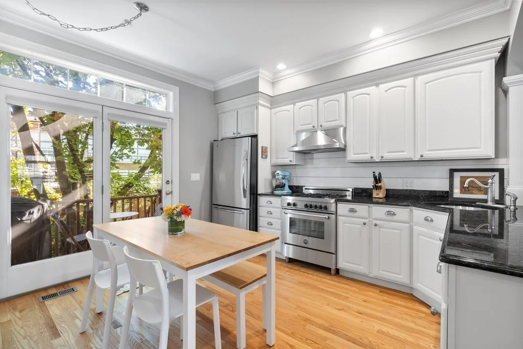 3 bed, 1 bath apartment for rent at 10 S Sydney Unit 10, Dorchester — photo 2 of 27
