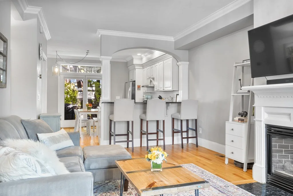 3 bed, 1 bath apartment for rent at 10 S Sydney Unit 10, Dorchester — photo 15 of 27