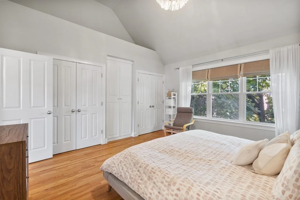 3 bed, 1 bath apartment for rent at 10 S Sydney Unit 10, Dorchester — photo 20 of 27