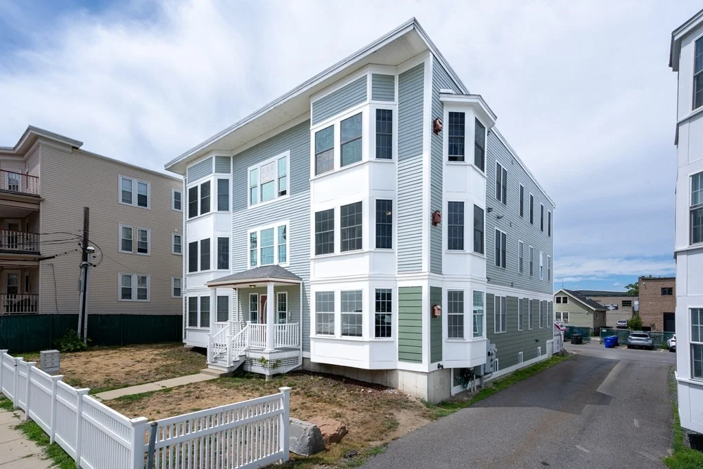2 bed, 2 bath apartment for rent at 10 Saco St Unit 4, Dorchester — photo 13 of 14