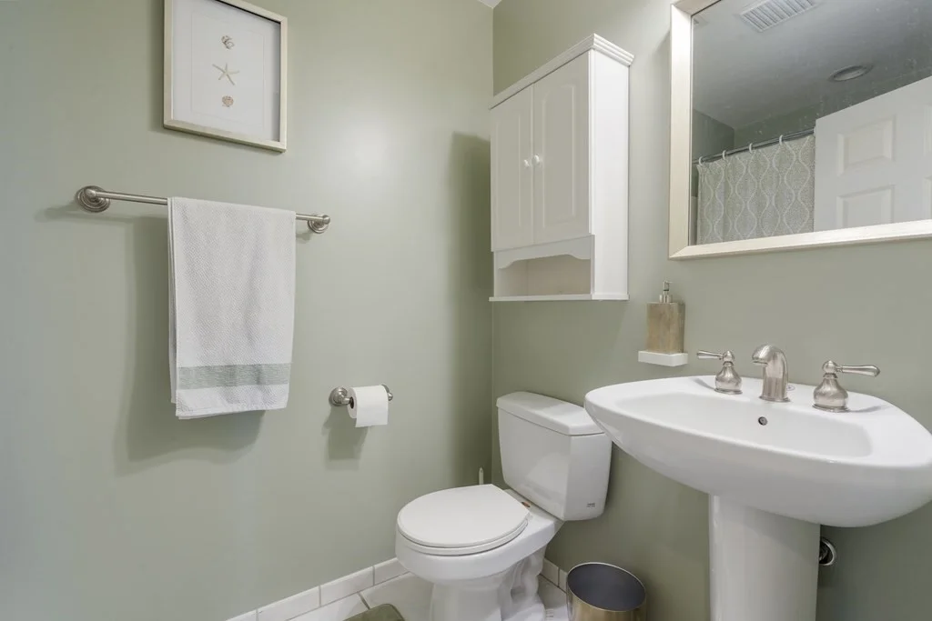 2 bed, 2 bath apartment for rent at 10 Saco St Unit 4, Dorchester — photo 10 of 14