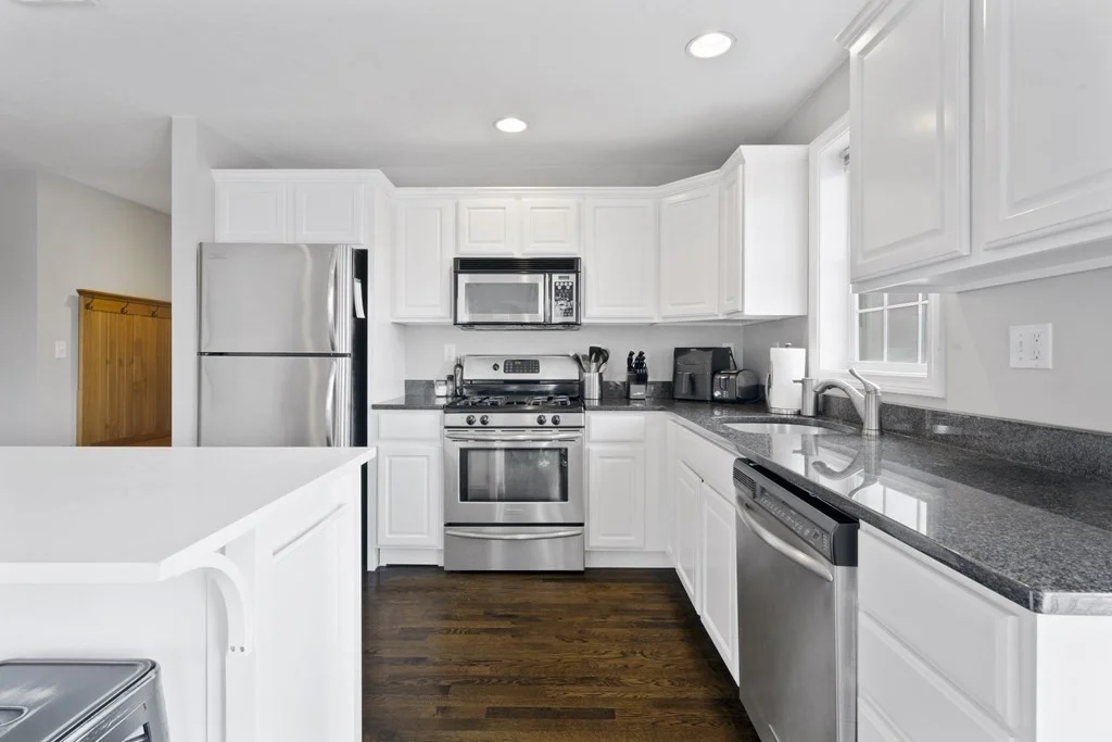 2 bed, 2 bath apartment for rent at 10 Saco St Unit 4, Dorchester — photo 3 of 14