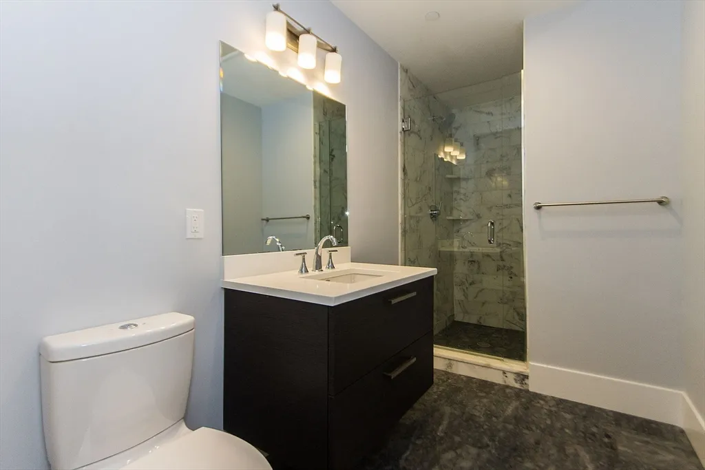 3 bed, 2 bath apartment for rent at 10 Saint George St Unit 406, South End — photo 6 of 11