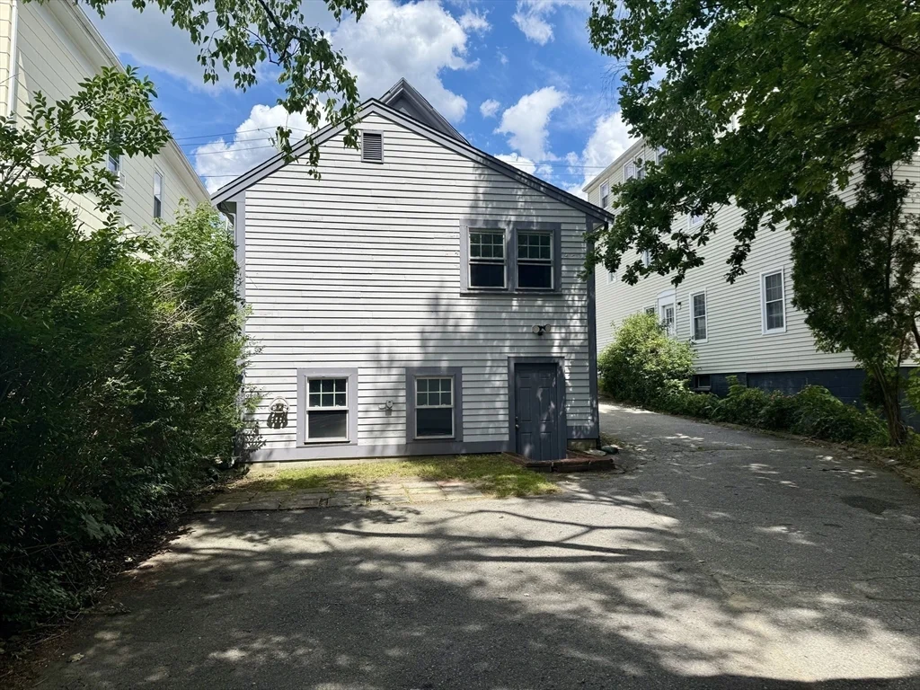 1 bed, 1 bath apartment for rent at 10 Samoset St Unit 1, Braintree Highlands — photo 16 of 17
