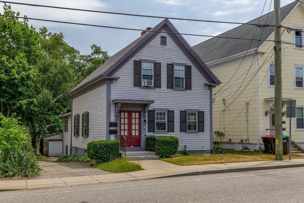 1 bed, 1 bath apartment for rent at 10 Samoset St Unit 1, Braintree Highlands