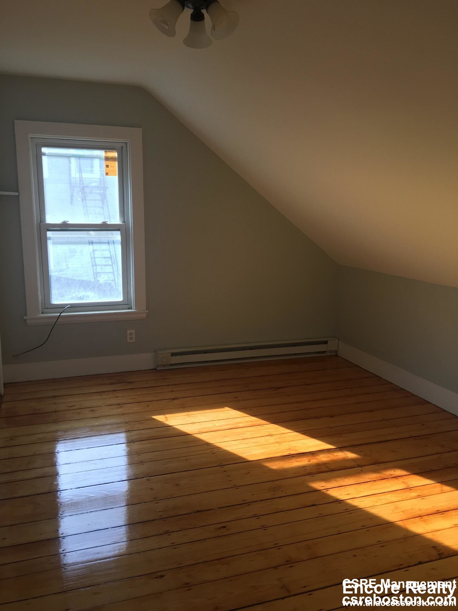 6 bed, 2 bath apartment for rent at 10 Saunders St Unit 10, Allston — photo 8 of 16