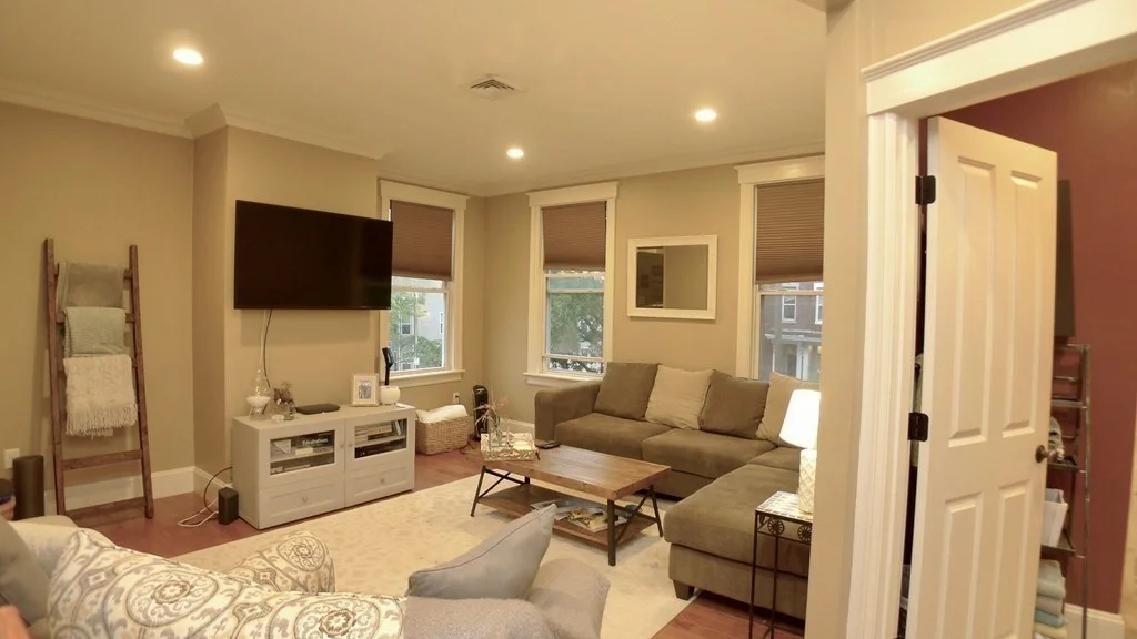 3 bed, 1 bath apartment for rent at 10 Savin Hill Ave Unit 2, Dorchester