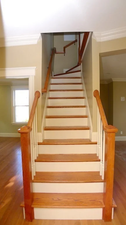 3 bed, 1 bath apartment for rent at 10 Savin Hill Ave Unit 2, Dorchester — photo 3 of 13