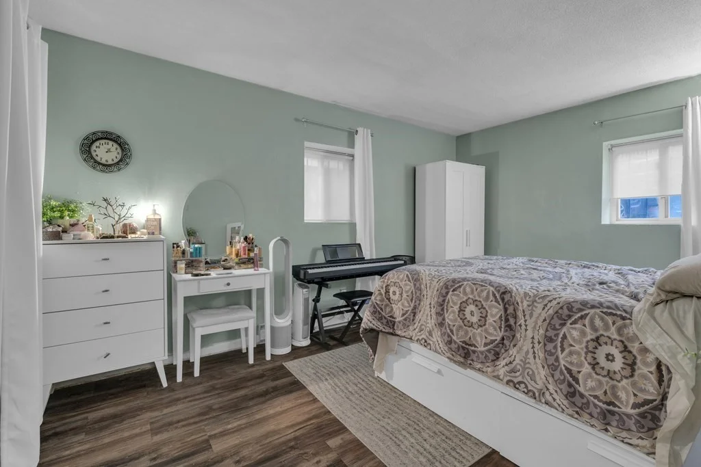 2 bed, 1 bath apartment for rent at 10 Scottfield Rd Unit 2, Allston — photo 7 of 10