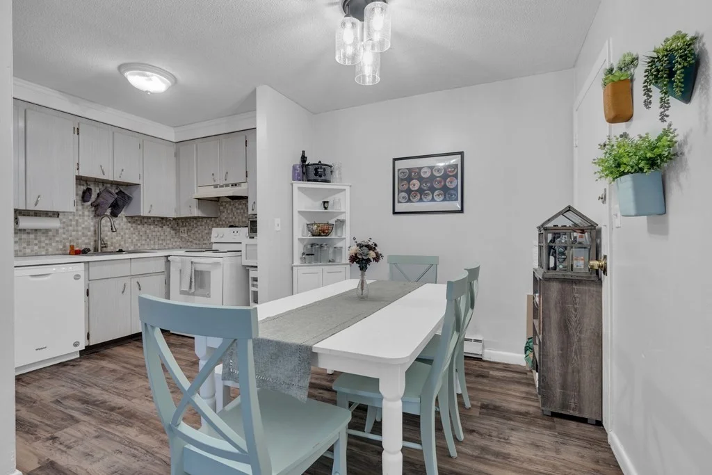 2 bed, 1 bath apartment for rent at 10 Scottfield Rd Unit 2, Allston — photo 4 of 10