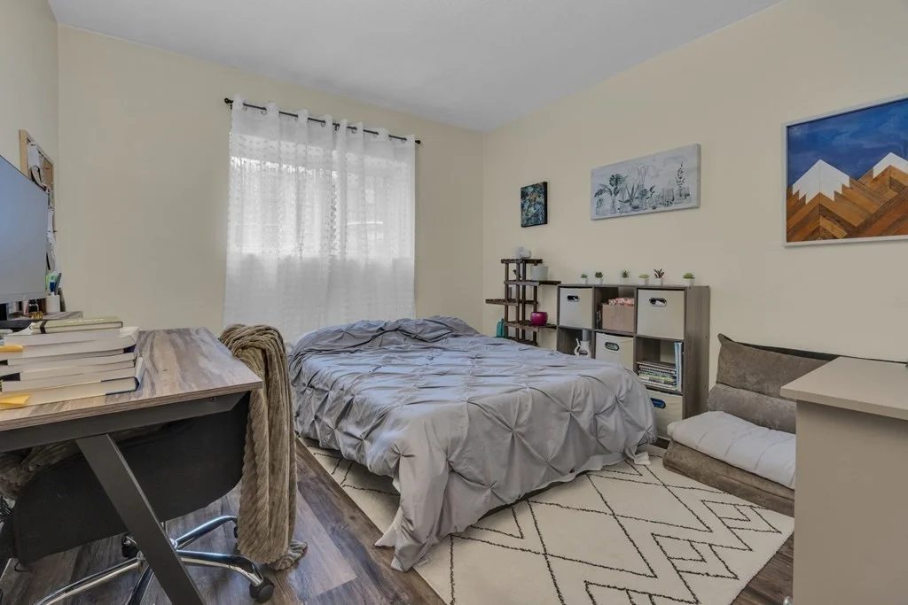 2 bed, 1 bath apartment for rent at 10 Scottfield Rd Unit 2, Allston — photo 8 of 10