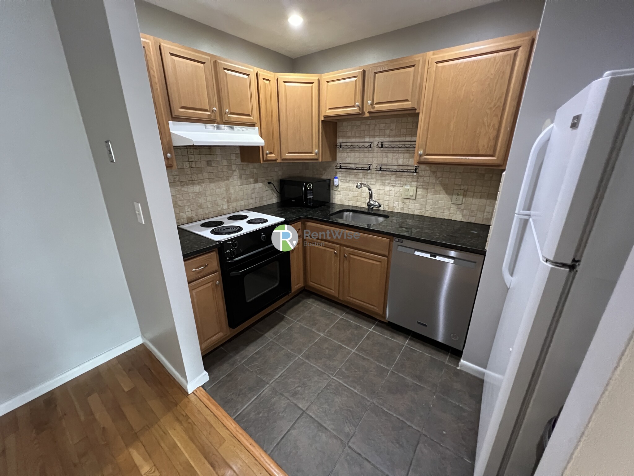 2 bed, 1 bath apartment for rent at 10 Scottfield Rd Unit 31, Allston — photo 14 of 22