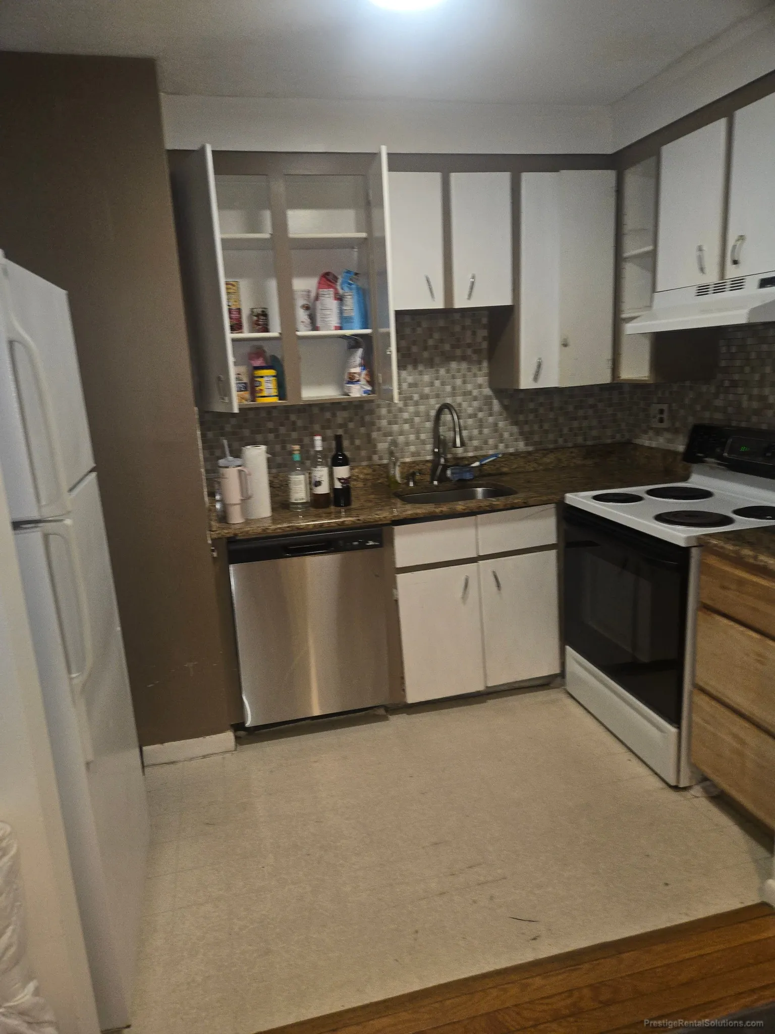 2 bed, 1 bath apartment for rent at 10 Scottfield Rd Unit B12, Allston — photo 3 of 9