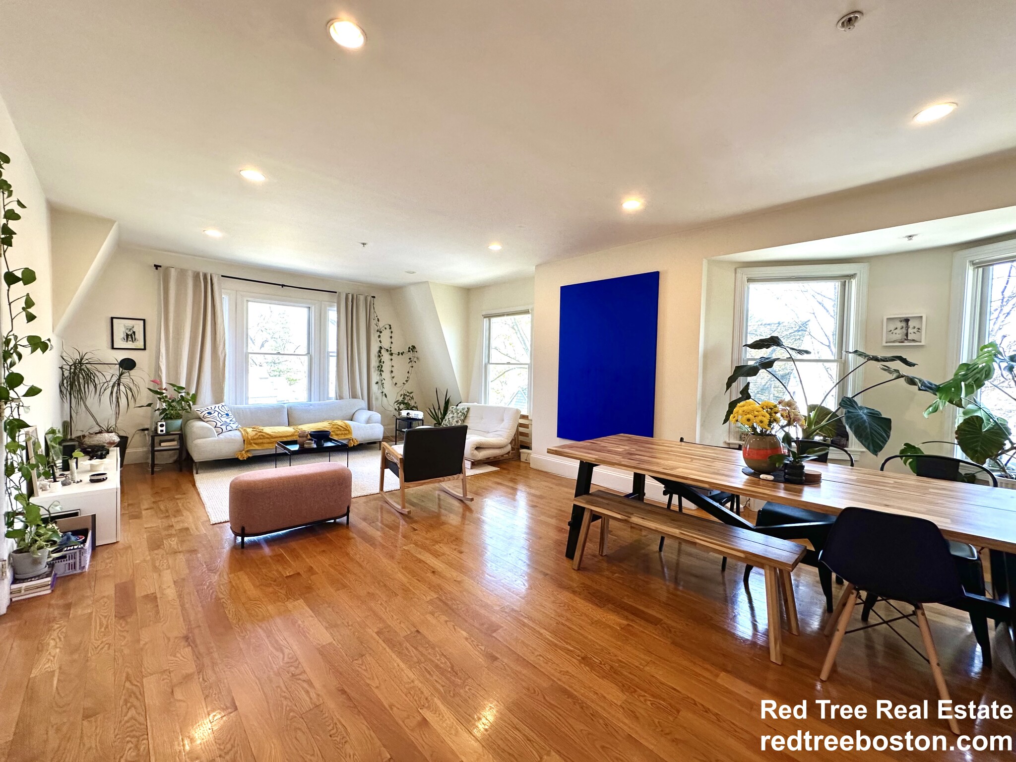 2 bed, 1.5 bath apartment for rent at 10 Selkirk Rd Unit 3, Brighton