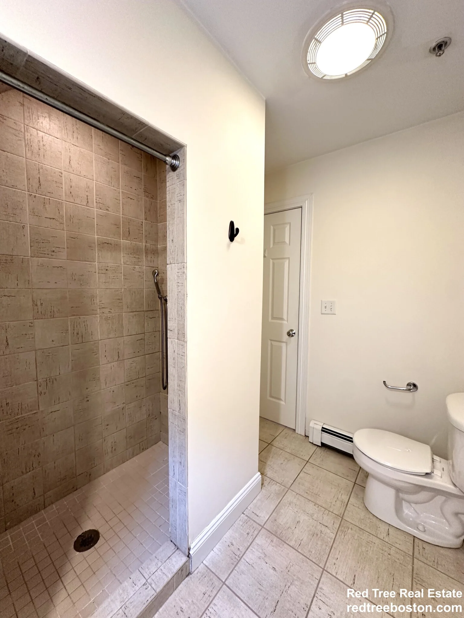 1.5 bed, 1 bath apartment for rent at 10 Selkirk Rd Unit 4, Brighton — photo 11 of 16