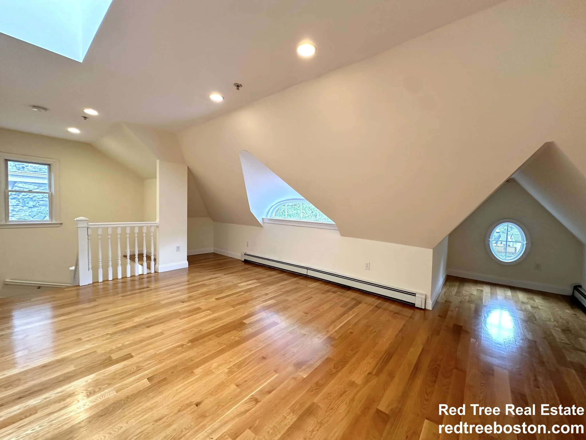 1.5 bed, 1 bath apartment for rent at 10 Selkirk Rd Unit 4, Brighton — photo 2 of 16