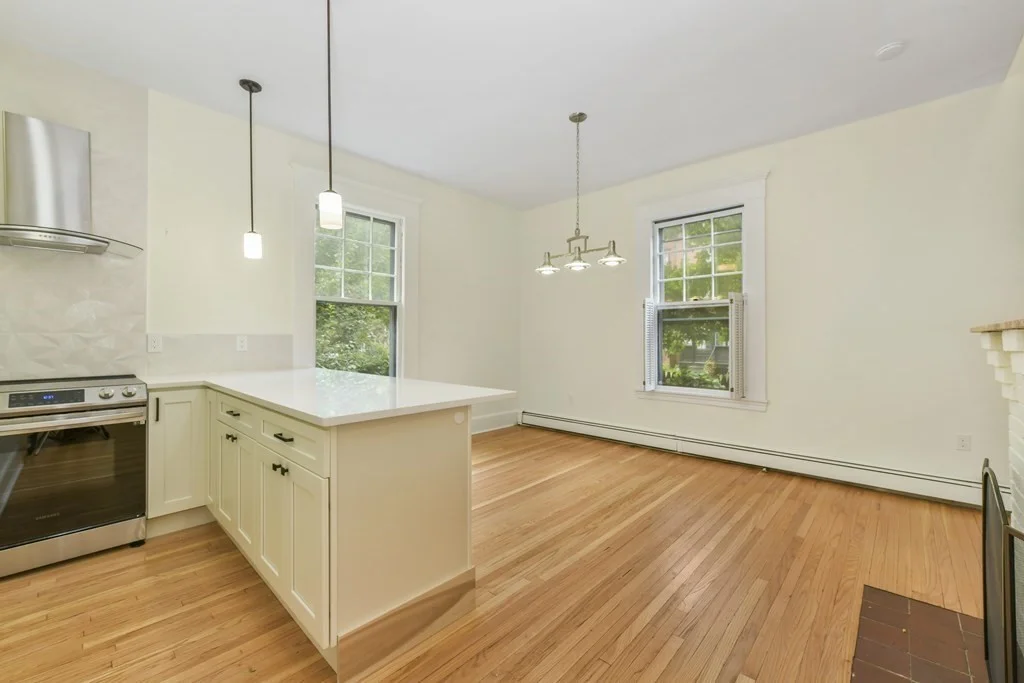 2 bed, 1 bath apartment for rent at 10 Shepard Unit 3, Neighborhood Nine — photo 3 of 19