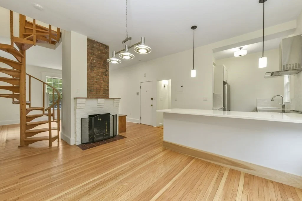 2 bed, 1 bath apartment for rent at 10 Shepard Unit 3, Neighborhood Nine — photo 1 of 19