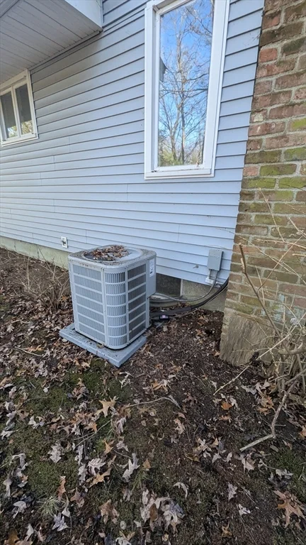3 bed, 2 bath apartment for rent at 10 Sherwood Ave, Foxboro — photo 32 of 33