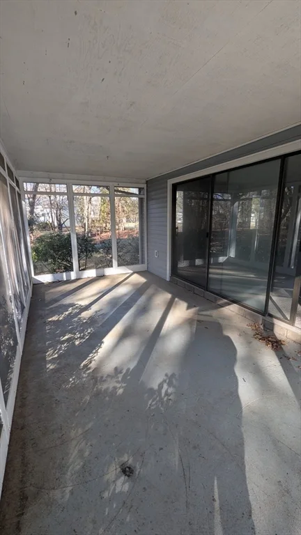3 bed, 2 bath apartment for rent at 10 Sherwood Ave, Foxboro — photo 16 of 33