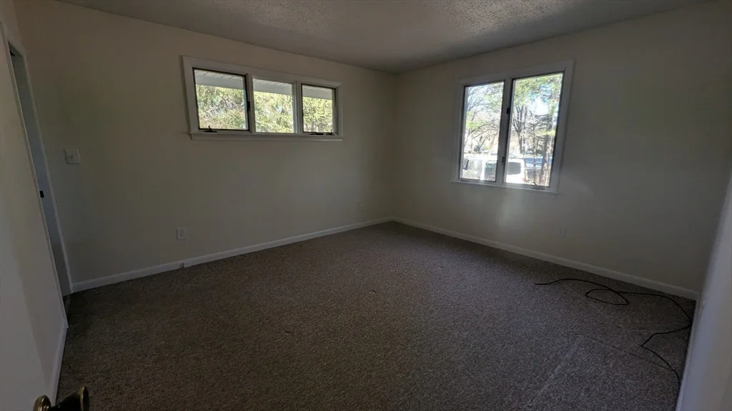 3 bed, 2 bath apartment for rent at 10 Sherwood Ave, Foxboro — photo 9 of 33