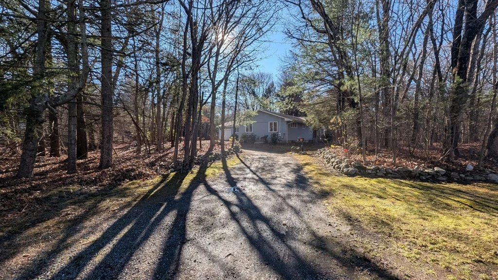 3 bed, 2 bath apartment for rent at 10 Sherwood Ave, Foxboro — photo 1 of 33