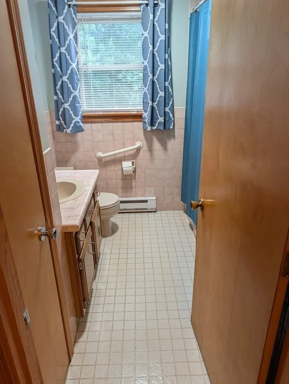 3 bed, 1 bath apartment for rent at 10 Sherwood Ln, Raynham — photo 13 of 15