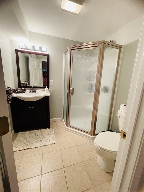 4 bed, 4+ bath apartment for rent at 10 Sheryl Dr Unit 10, Shrewsbury — photo 19 of 25